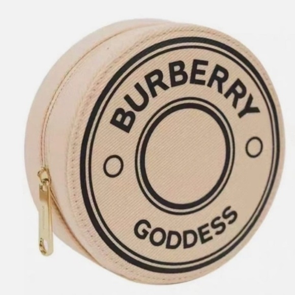 Burberry Handbags - 🆕 Burberry Goddess Beige Round Pouch! 💥